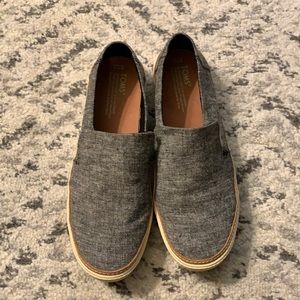 Toms Slip On Sneakers - Like New